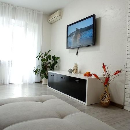 Жд Вокзал И Авто 1 Кв Евро Apartment นิปโปร ภายนอก รูปภาพ