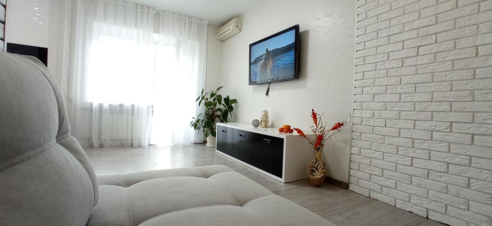Жд Вокзал И Авто 1 Кв Евро Apartment นิปโปร ภายนอก รูปภาพ